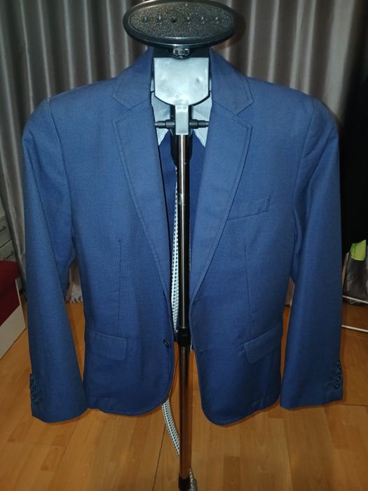 Пиджак темно синий на 12-14 лет