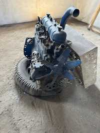 Vând motor tractor u650