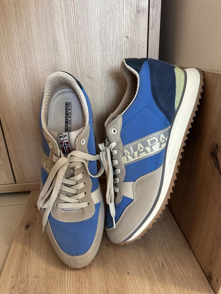 Мъжки обувки Nike, Napapijri, Lacoste, Massimo Dutti