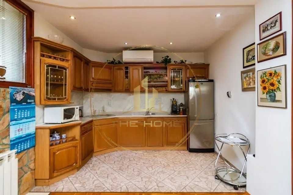 Дава се под наем Къща в Варна, Изгрев - 350 кв.м за 1500 € - Снимка #7
