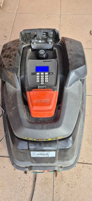 Robot de tuns gazon/iarba Husqvarna Automower 105, aproape nefolosit