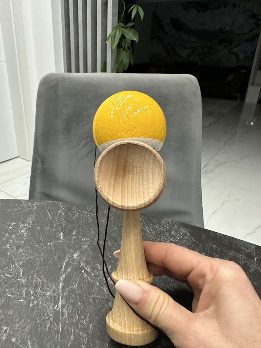 Kendama krom sticky pop