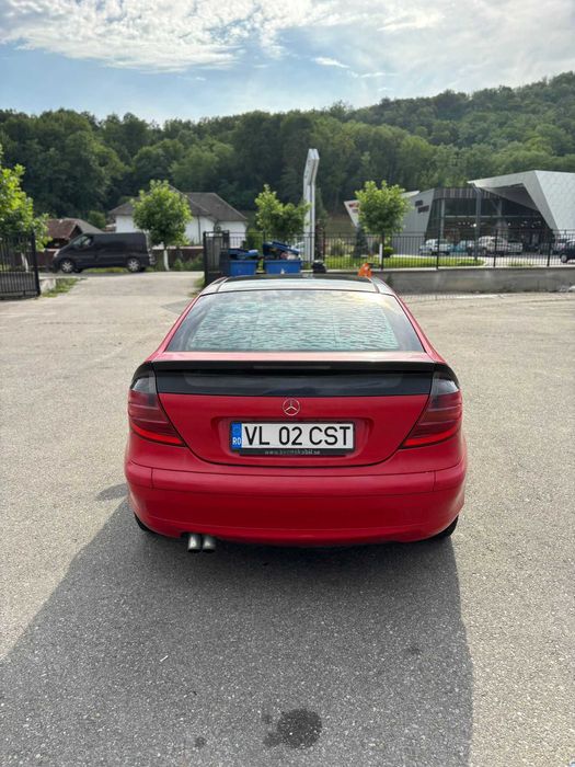 Mercedes-Benz Coupe Kompressor 2.2 CDI – 143 CP – 2003