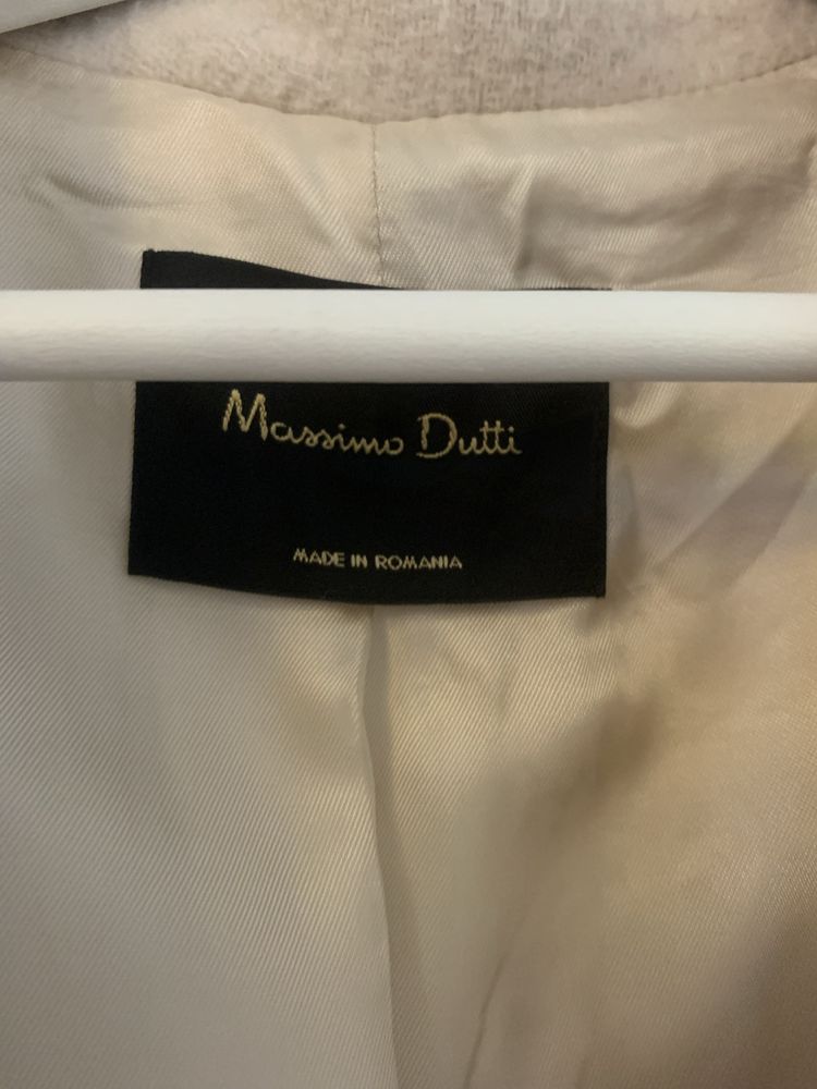 Palton marca Massimo Dutti