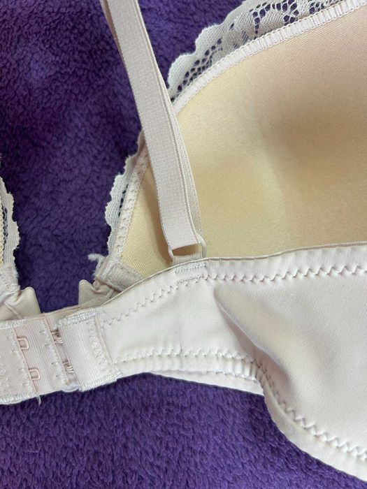 Дамски сутиен бял