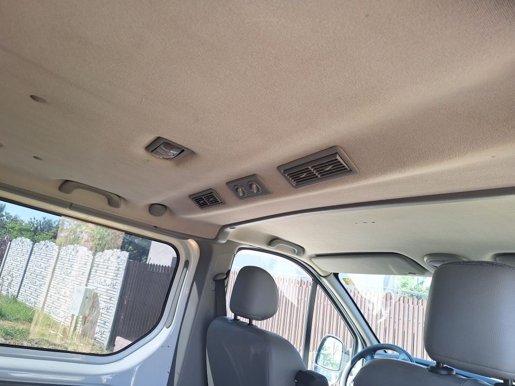 Opel Vivaro(Trafic)2010/9locuri