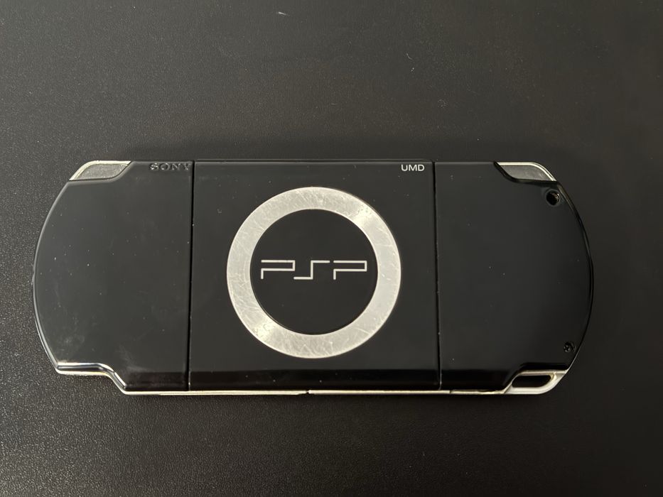 PSP Slim | 32GB | modat | joystick nou