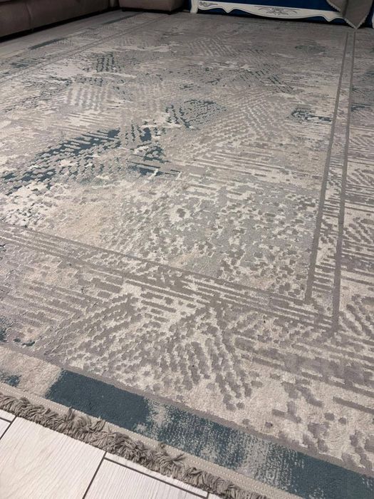 Ковер домашний . Б/У