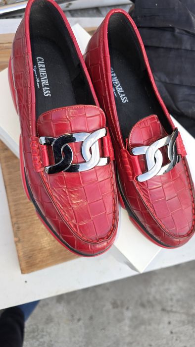 Продам новый туфли женский оригинал кожа