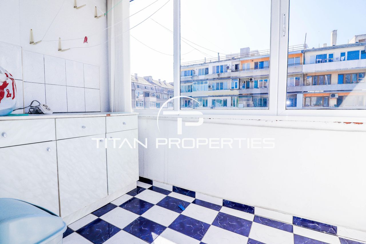 Дава се под наем Тристаен апартамент в Варна, Генералите - 110 кв.м за 600 € - Снимка #11