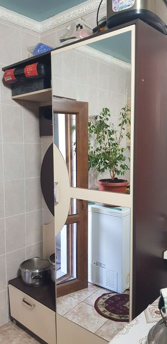 Продам большой шкаф