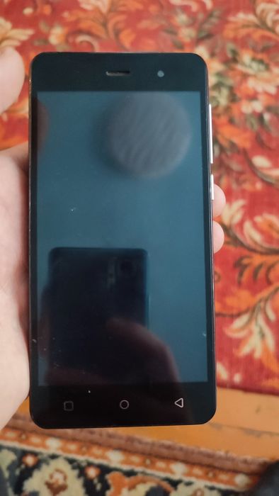 Продам телефоны,либо же предлагайте варианты обмена