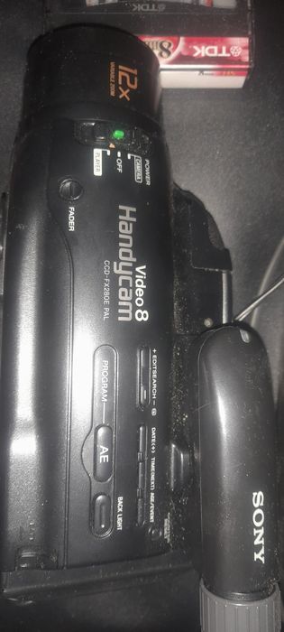 Видеокамеру SONY