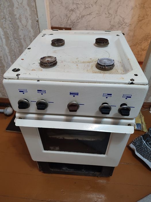 Газовая плита рабочая