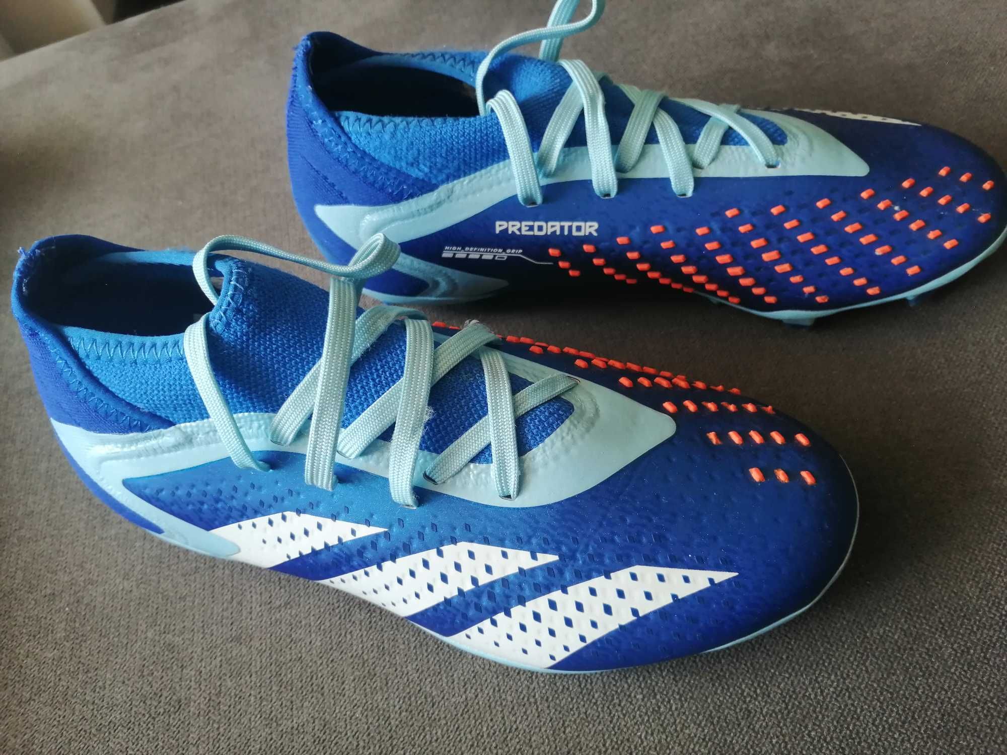 Бутони Adidas Predator номер 35