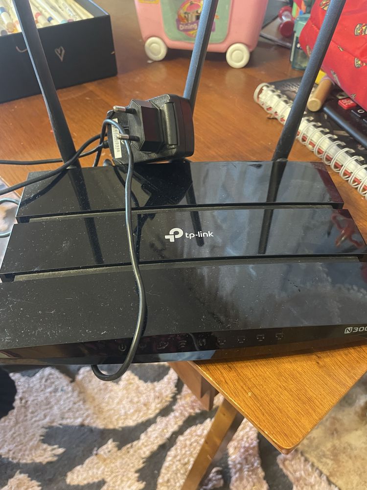 Продам роутер  tp- link n300