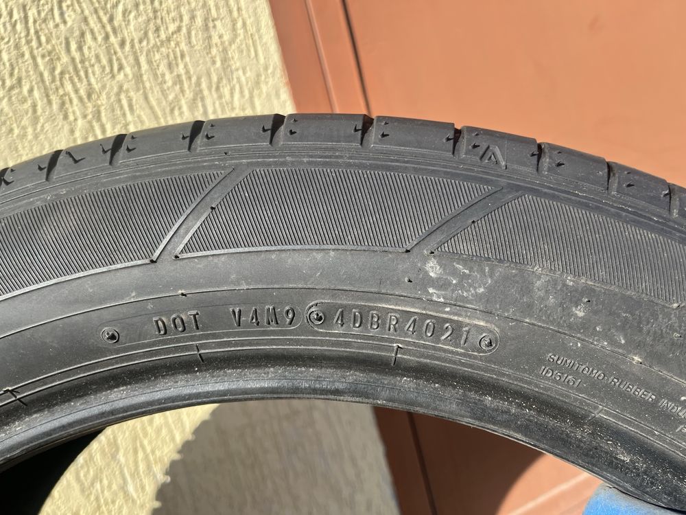 4 бр. летни гуми 235/55/20 Dunlop DOT 4021 2x6 mm 2x4 mm