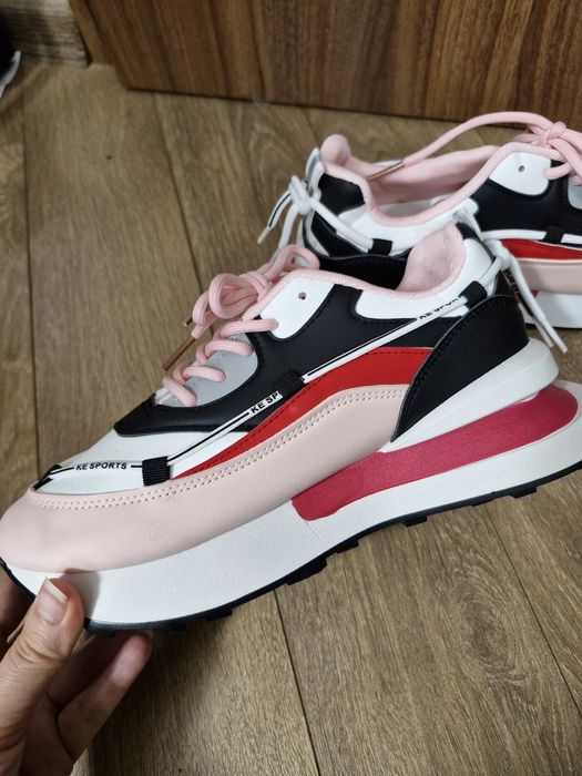 Дамски маратонки НОВИ