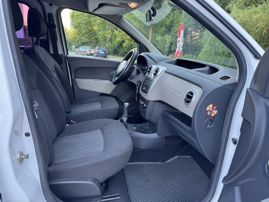 Dacia Dokker An 2014 Motor 1.5 dCi 90 CP TVA inclus deductibil