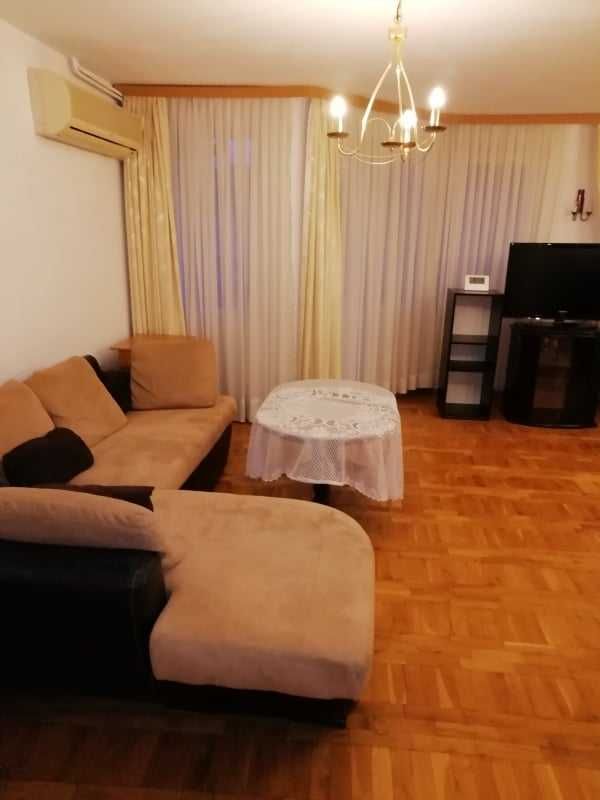 Дава се под наем Тристаен апартамент в Бургас, Лазур - 120 кв.м за 325 € - Снимка #9