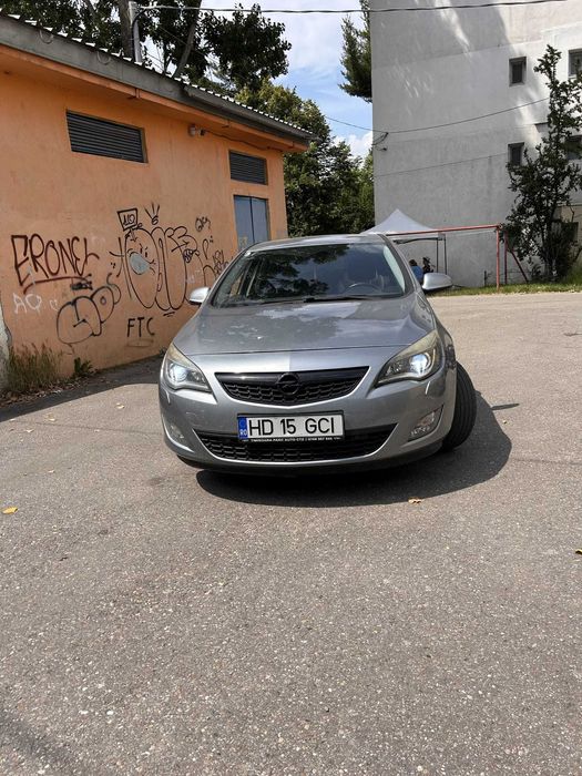 Opel Astra J 2010 Diesel