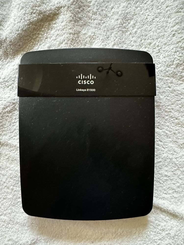 Безжичен Wi-Fi Рутер CISCO Linksys E1500