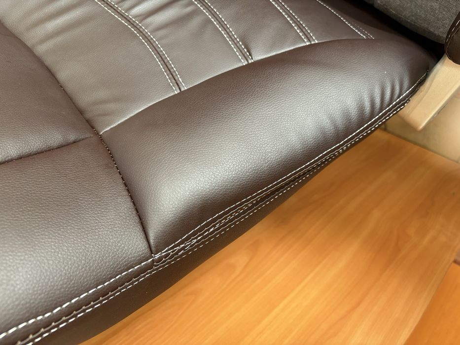 Директорски офис стол