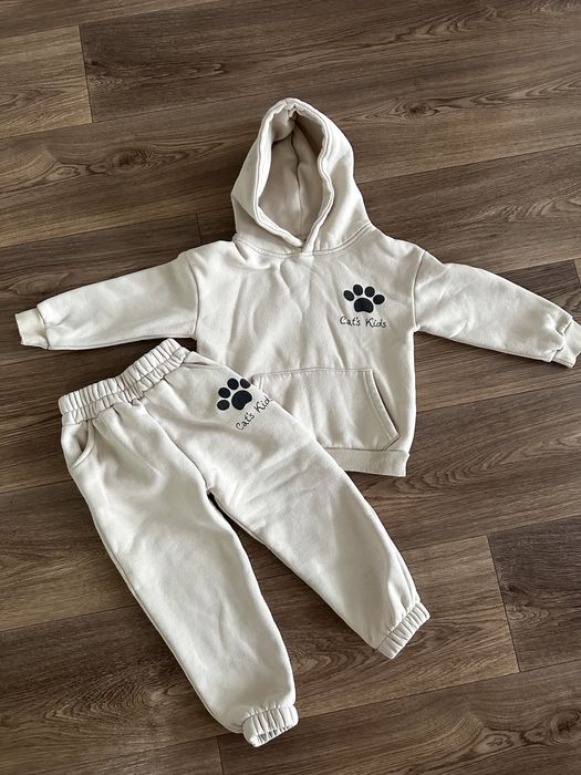 Продам детский теплый костюм