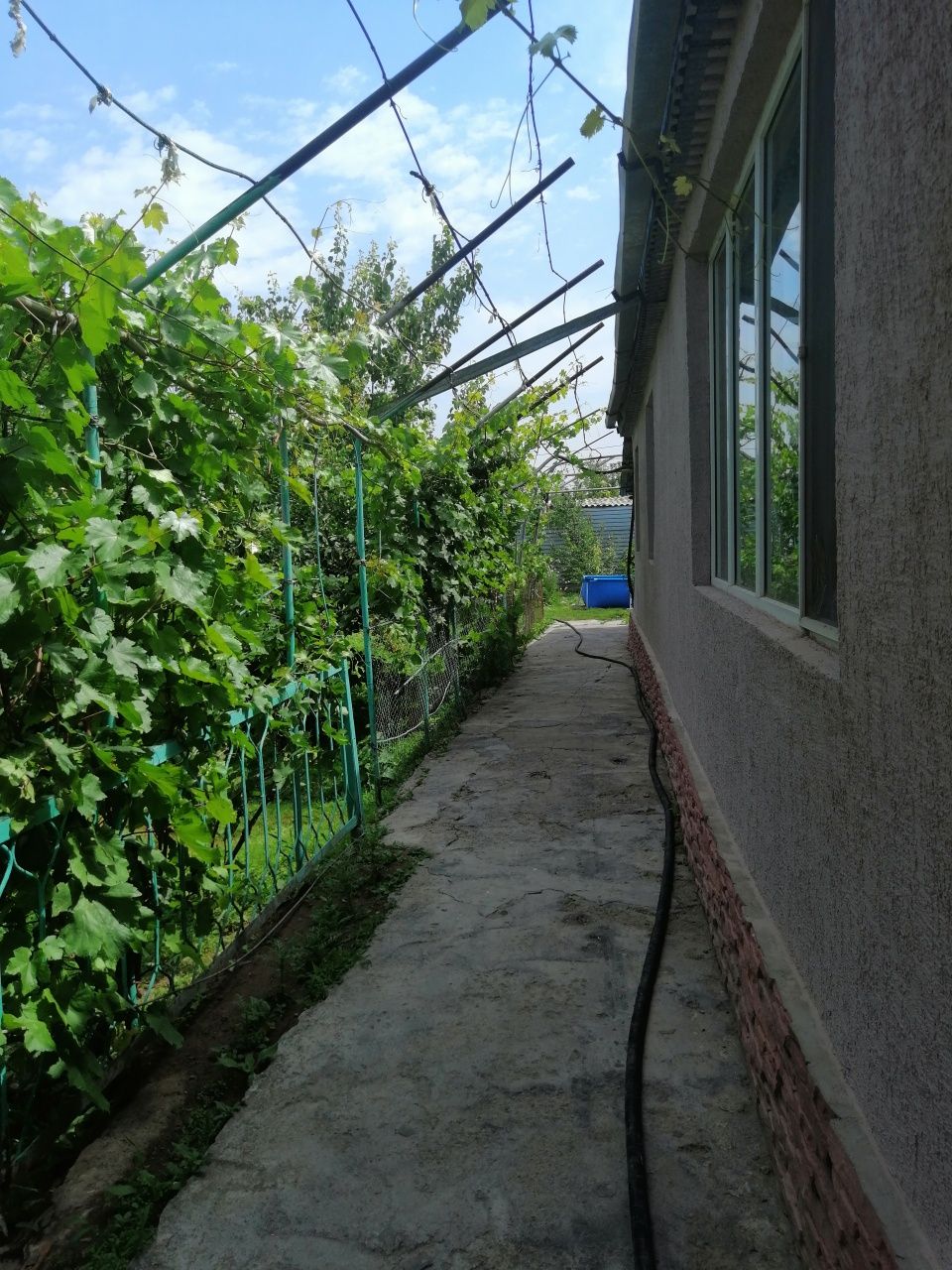 Продаётся пол дома
