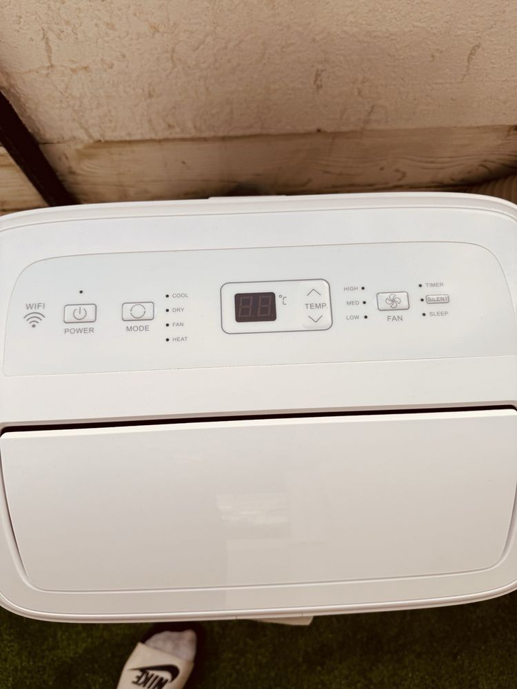 Мобилен климатик Hisense 9000 BTU