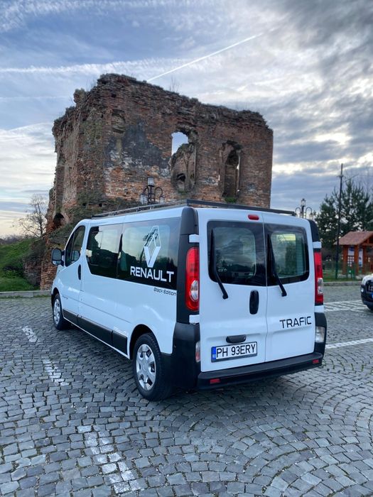 Renault Trafic 9 Locuri 2.0 Diesel