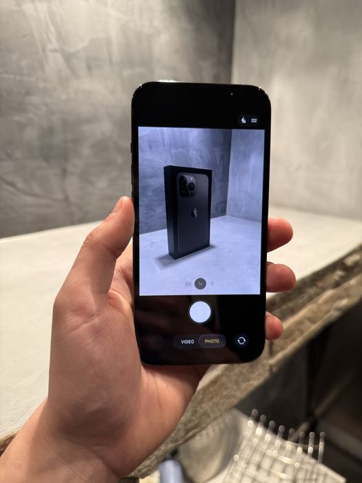 КАТО ЧИСТО НОВ Iphone 13 Pro, 100% батерия