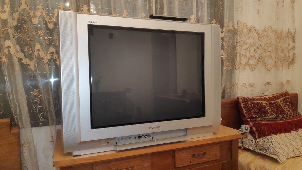 CRT телевизор Panasonic