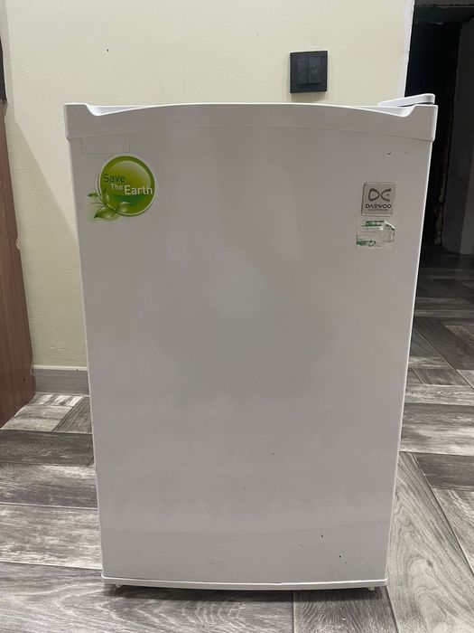 Продам холодильник мини бар