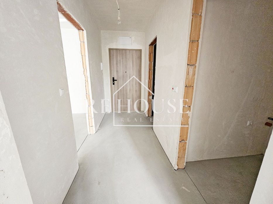 Продава се Двустаен апартамент в Варна, Възраждане 1 - 70 кв.м за 1786 €/кв.м - Снимка #6