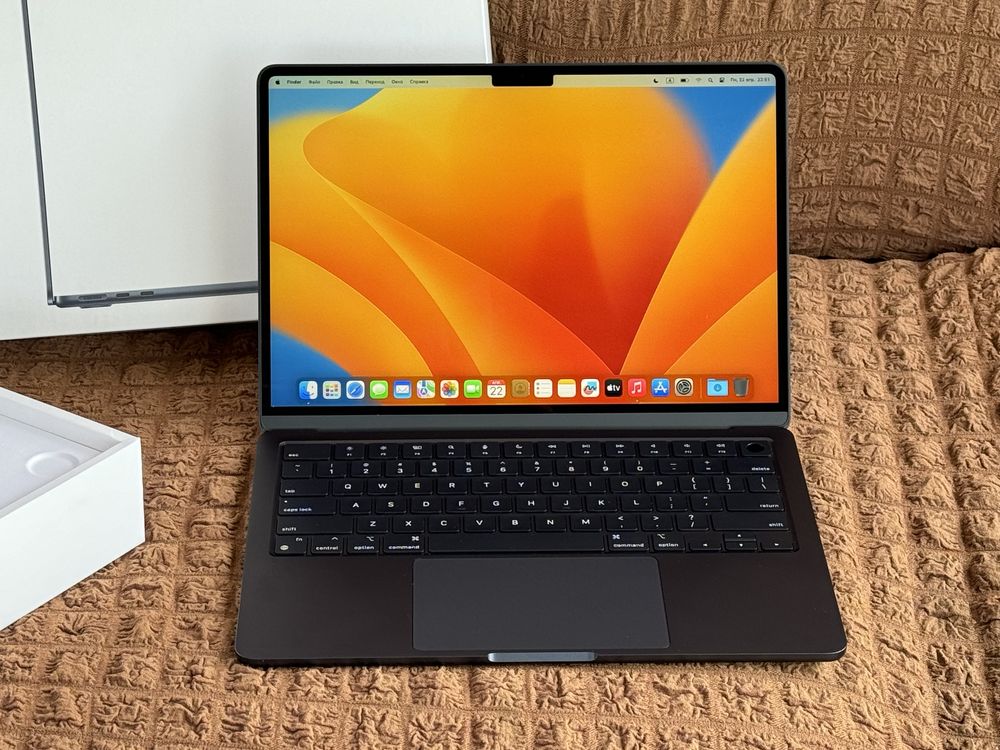 MacBook Air 13.6 M2 2023/SSD512GB/RAM8GB/8c GPU/цикл 2/chip M2 ,2022