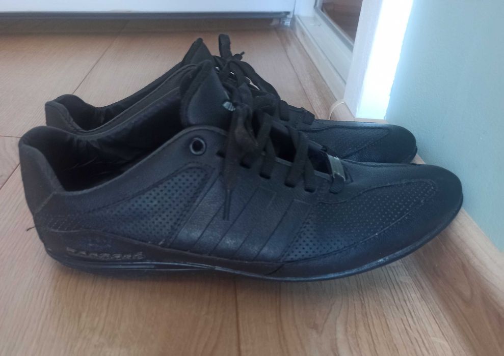 Маратонки Adidas
