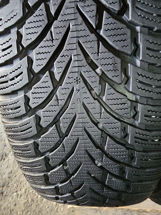 4 anvelope iarna 235 55 18 Nokian 2021 6-6.5mm