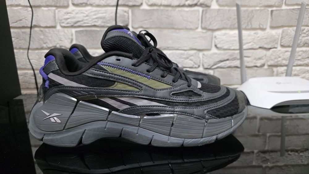 Оригинальные кроссы Reebok