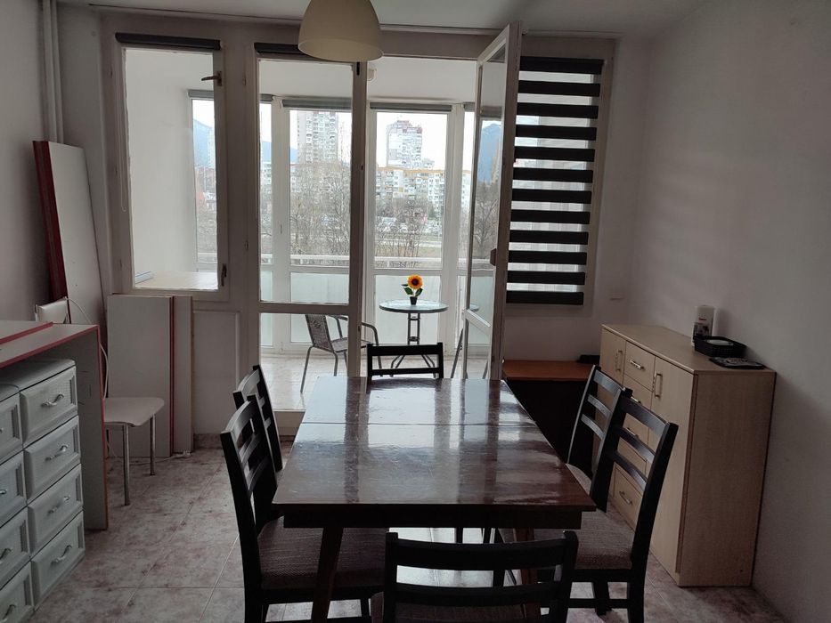 Дава се под наем Тристаен апартамент в София, Младост 3 - 110 кв.м за 850 € - Снимка #1