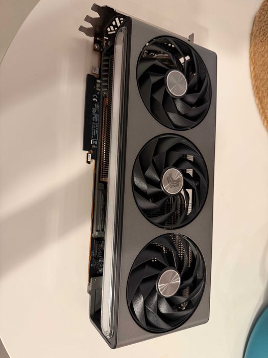 NITRO+ AMD Radeon™ RX 7900 XTX Vapor-X 24GB