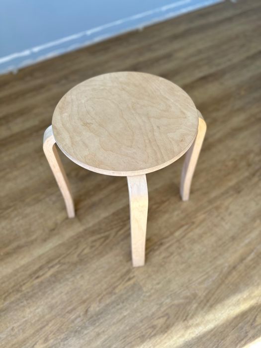 Табуретки 5 штук в отличном состоянии