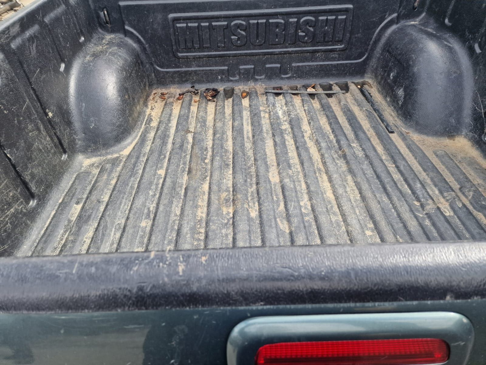 Dezmembram Mitsubishi L200 2007 4x4 2.5did