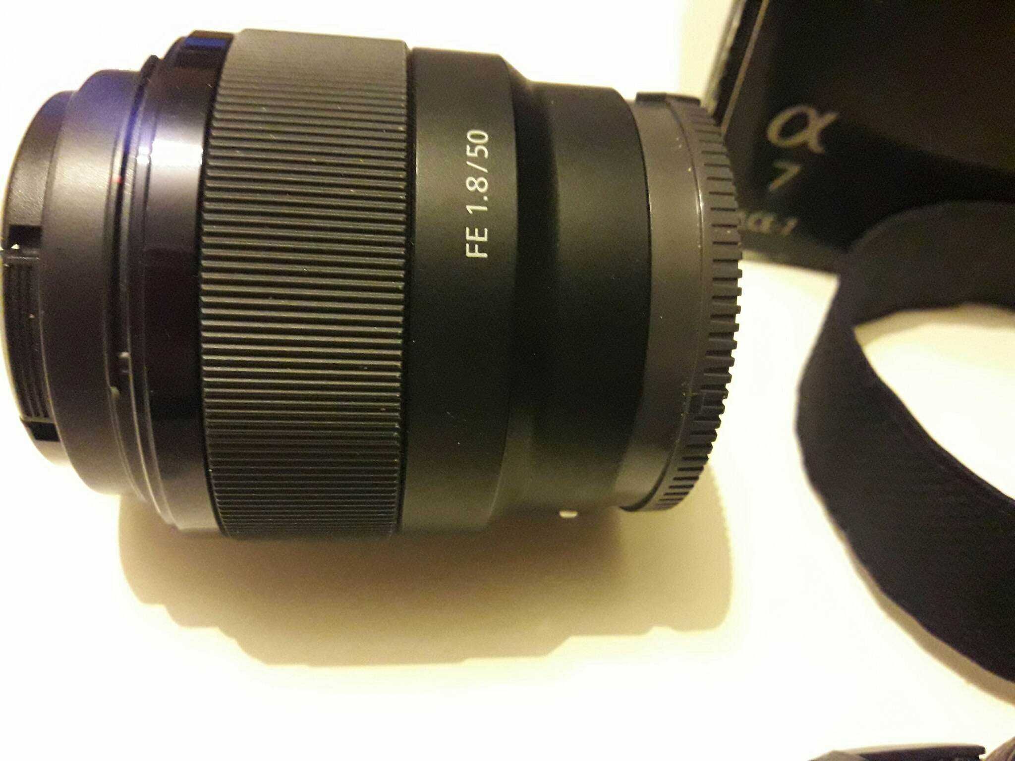 Безогледален фотоапарат Sony a7,обектив  FE50/1,8