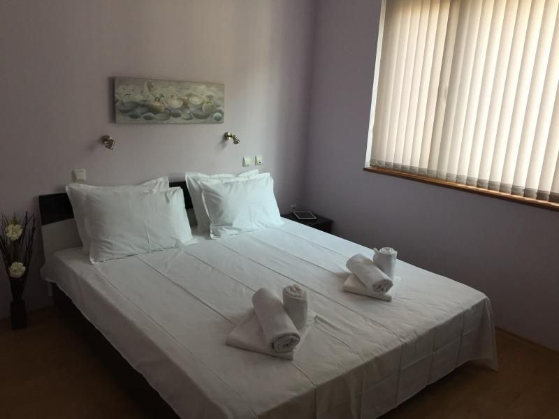 Дава се под наем Двустаен апартамент в Пловдив, Център - 75 кв.м за 510 € - Снимка #4