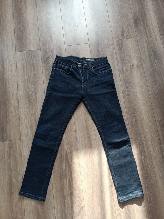 Джинсы в отличном состоянии размер 30 на рост 170