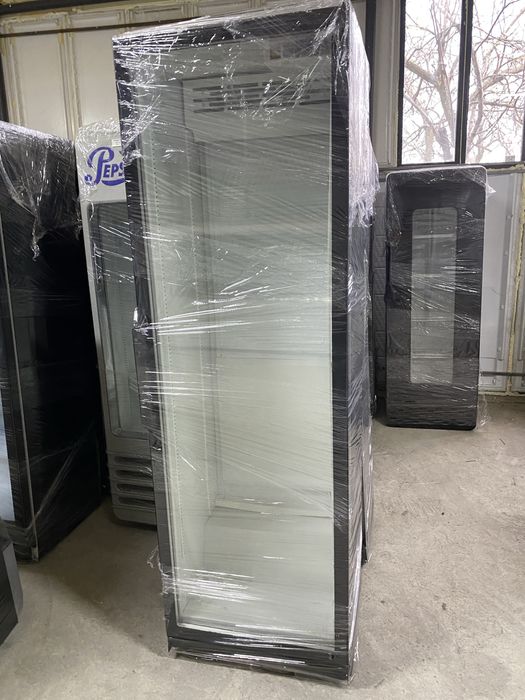 Vitrina frigorifica verticala pentru racoritoare/bauturi/lactate