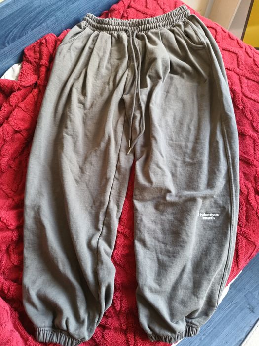 Undermycar sweatpants