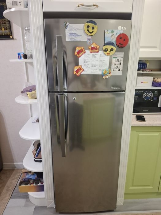 Продам холодильник LG
