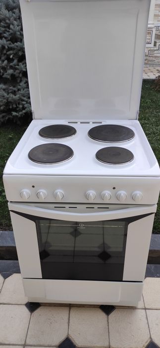 Продаётся электроплита